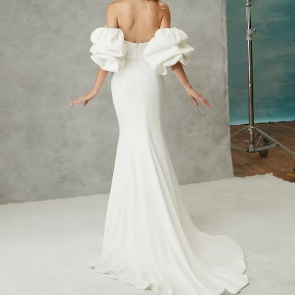 Rita Vinieris - Adela Wedding Gown - Picture 3 of 6